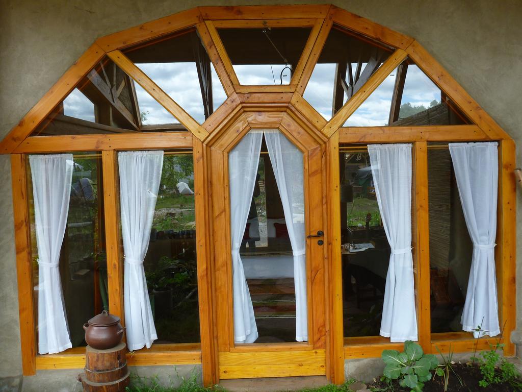 Earthship Patagonia Eco Accommodations El Bolsón Pokoj fotografie