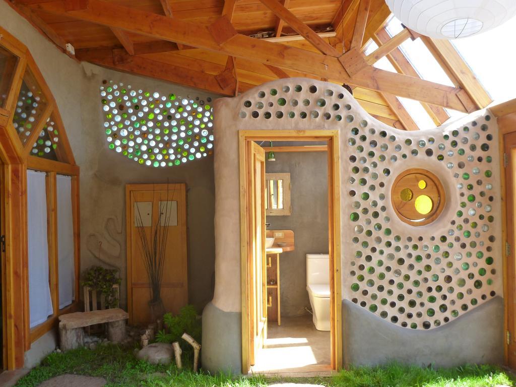 Earthship Patagonia Eco Accommodations El Bolsón Pokoj fotografie